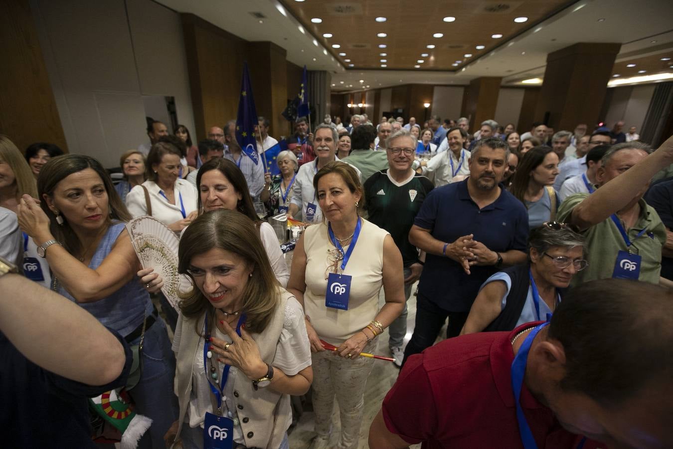 Las imágenes de la celebración del PP por su victoria en Córdoba