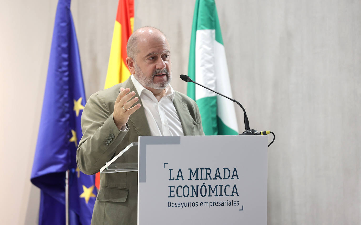 Las imágenes de Benjamín Lana en el ciclo La Mirada Económica de ABC Córdoba