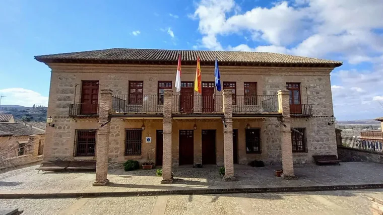 La lucha de las familias del único colegio público del Casco de Toledo para que sus hijos vayan al instituto del barrio