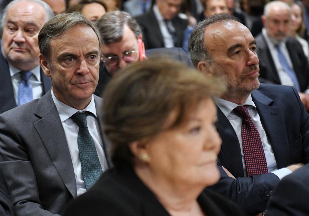 El presidente de la Audiencia Nacional, José Ramón Navarro, junto al presidente de la Sala Segunda del Tribunal Supremo, Manuel Marchena, en los Premios de ACIJUR