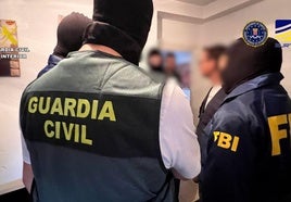 La Guardia Civil y el FBI desmantelan la mayor estructura online de difusión de propaganda del Estado Islámico