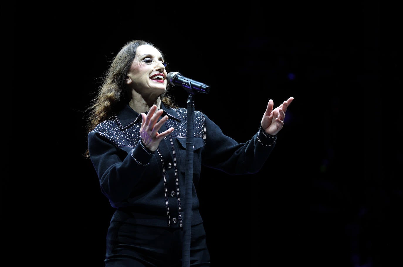 Las mejores imágenes del concierto de Luz Casal en Córdoba