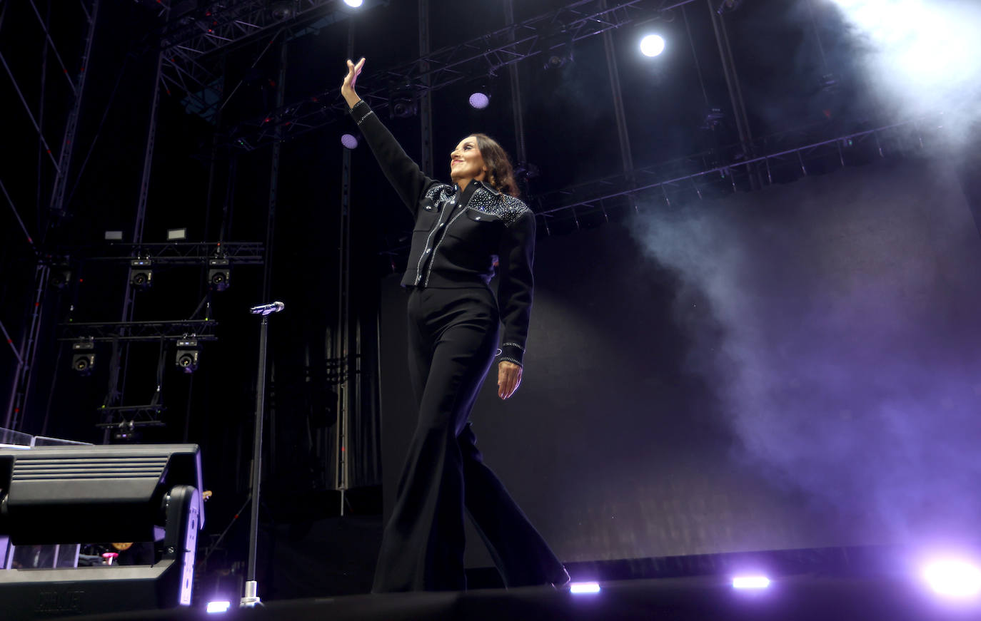 Las mejores imágenes del concierto de Luz Casal en Córdoba