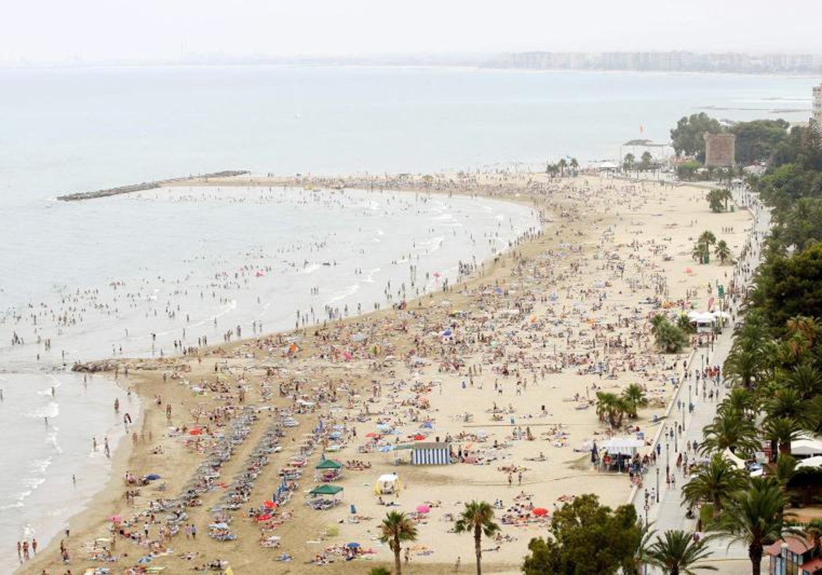 Imagen de archivo de la playa Almadrava de Benicàssim (Castellón)