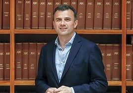 Bruno García:  «Vamos a limitar aún más los pisos turísticos en Cádiz. Debemos convivir con el turismo pero la prioridad es el vecino»