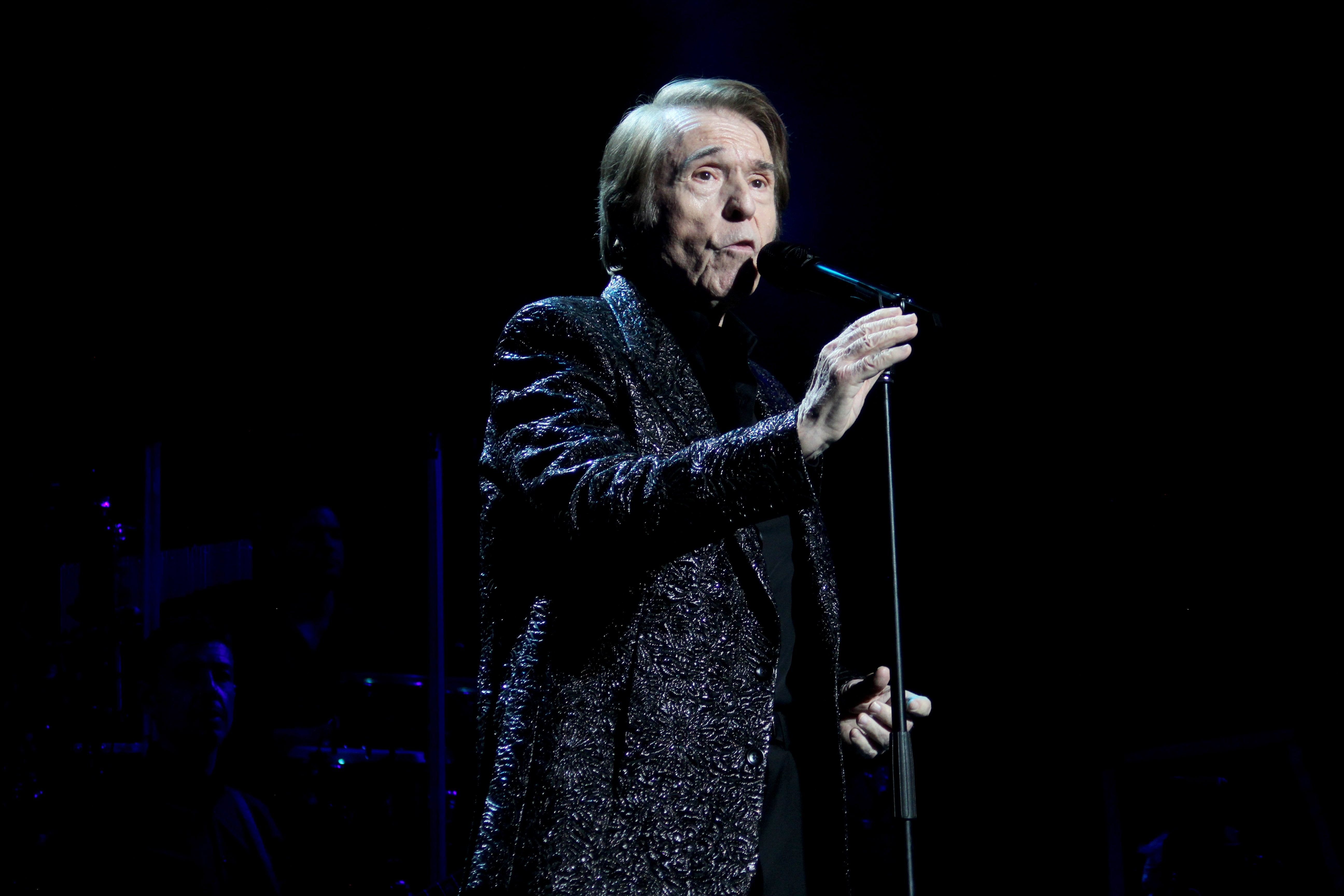 Fotos: el vibrante concierto de Raphael en Cabra