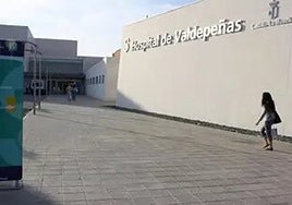 Una menor herida tras chocar el turismo en el que viajaba contra el muro de una casa en Santa Cruz de Mudela