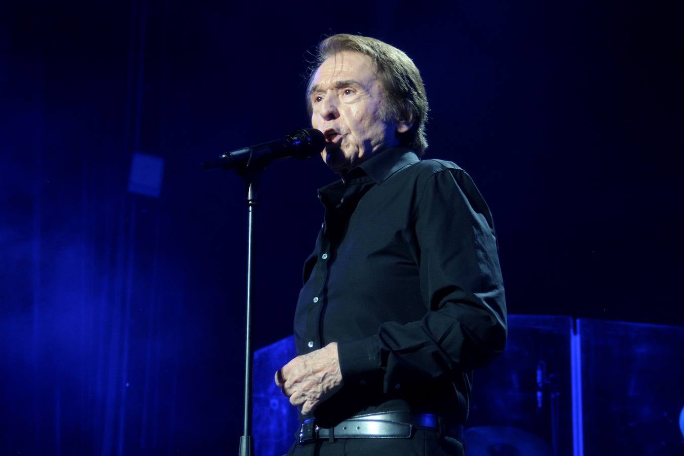 Fotos: el vibrante concierto de Raphael en Cabra