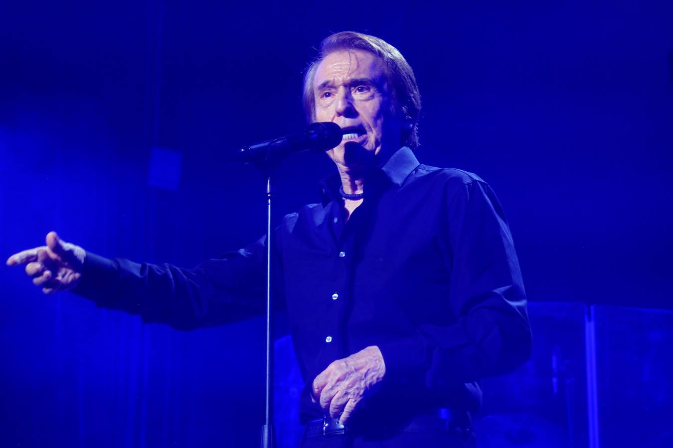 Fotos: el vibrante concierto de Raphael en Cabra