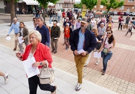 Tensión ante el inminente realojo de inmigrantes en Villaquilambre