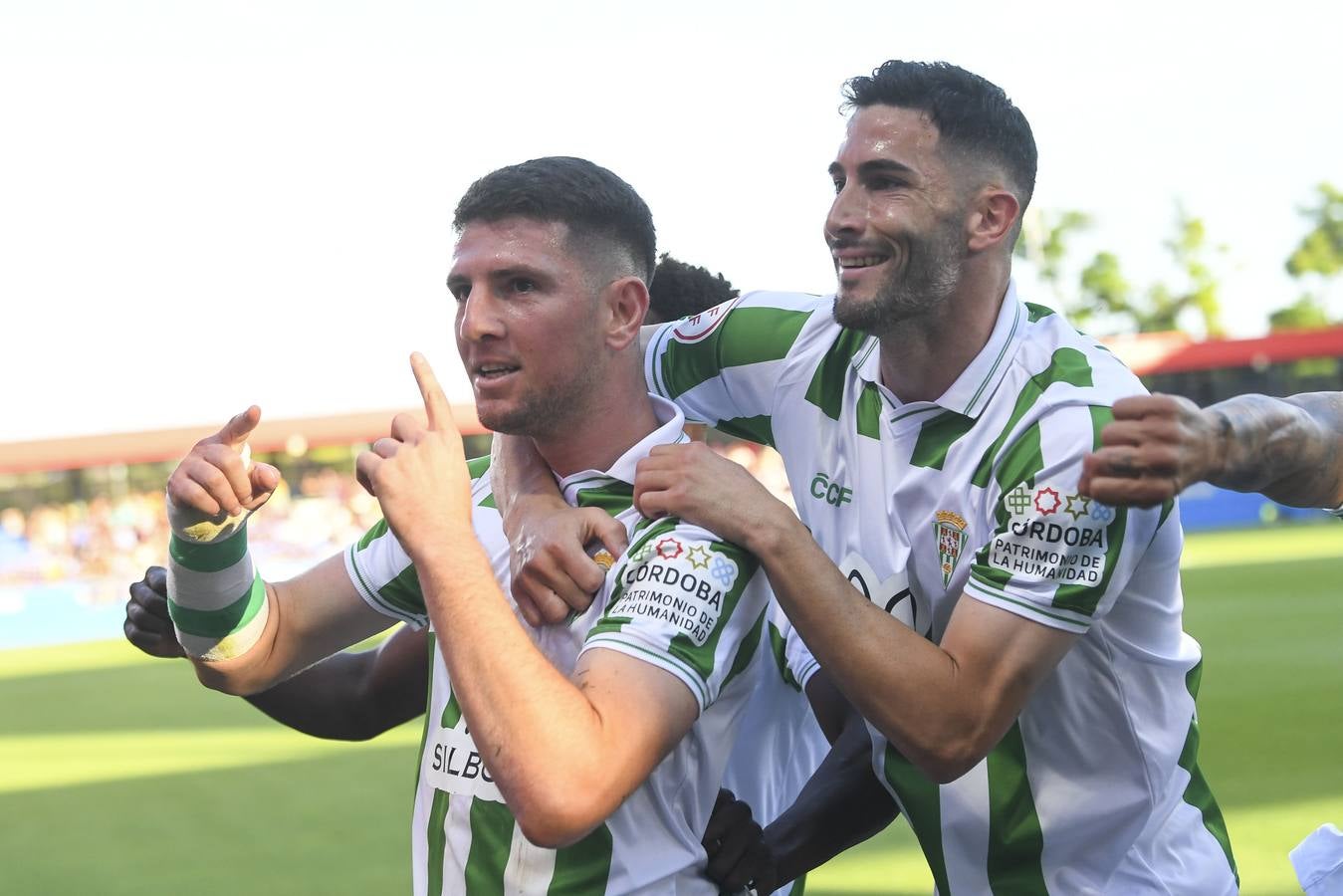 Fotos: la celebración del gol, la afición y las mejores jugadas del FC Barcelona B - Córdoba CF