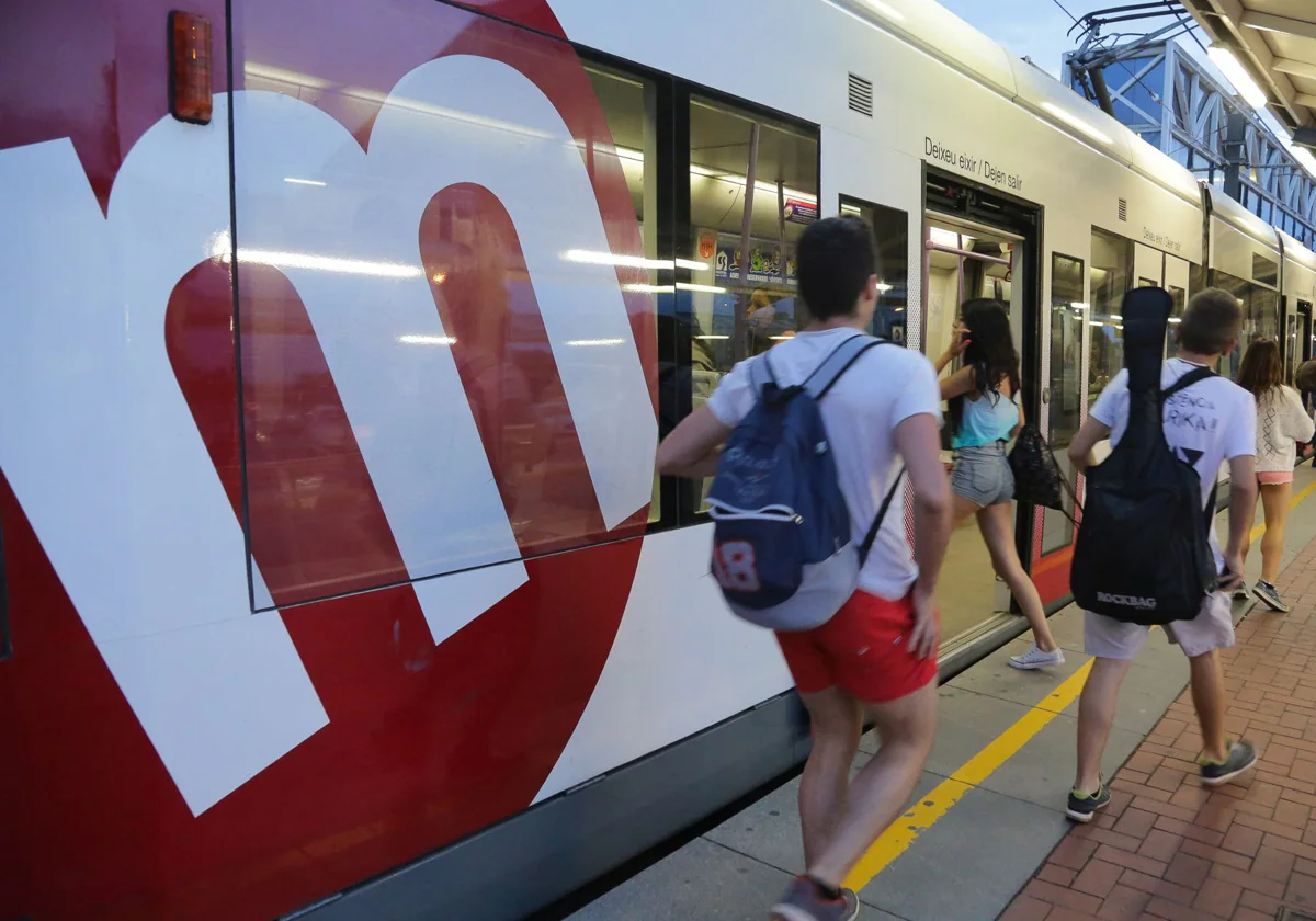 La Generalitat Valenciana prorroga el transporte público gratis para jóvenes hasta el 31 de enero de 2025