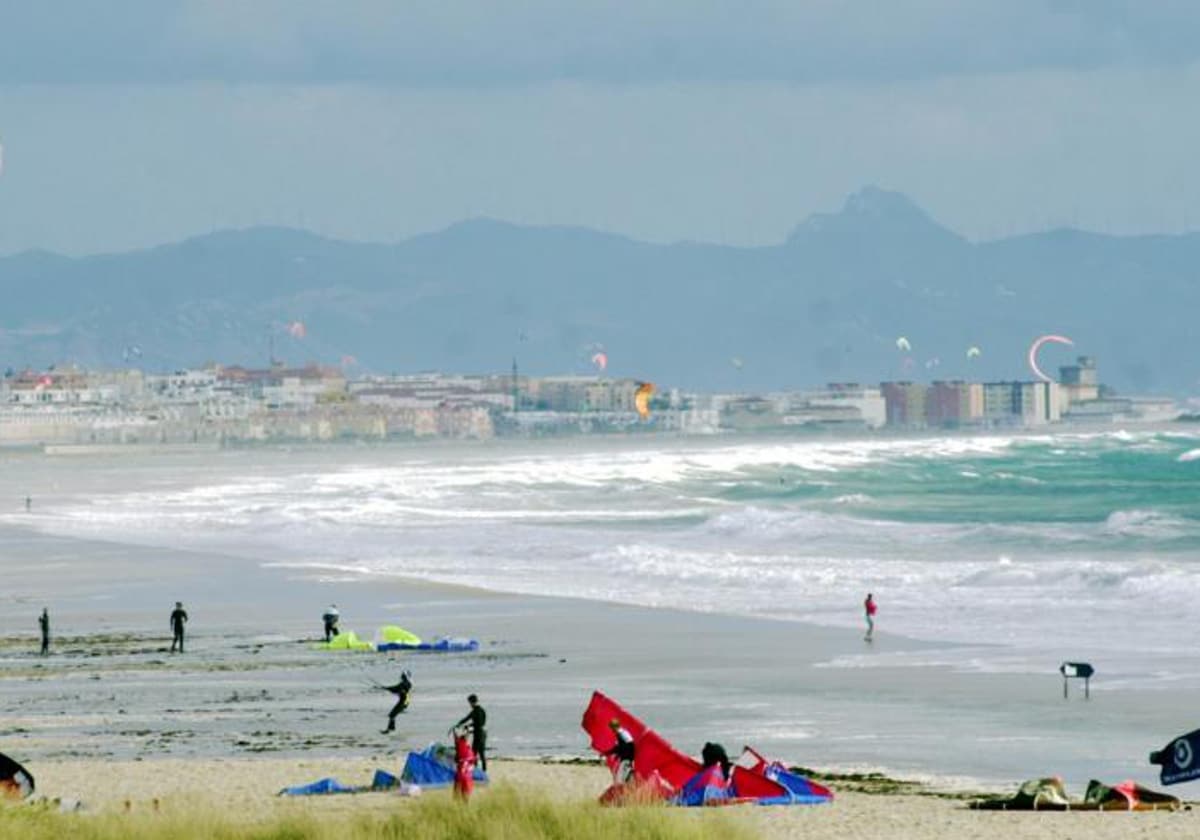 Imagen de archivo de la playa de Los Lances