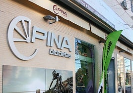 Roban en la tienda de Bicicletas Pina en Toledo tras reventar el cierre