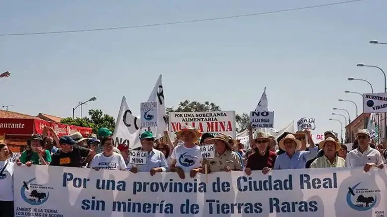 Vox apoya el proyecto de tierras raras de Quantum Minería en Ciudad Real, mientras crece la oposición en la provincia