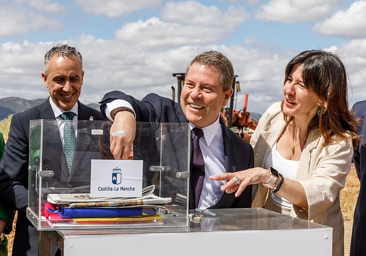 Page, ayer en la colocación de la primera piedra del Polígono 'La Nava' de Puertollano