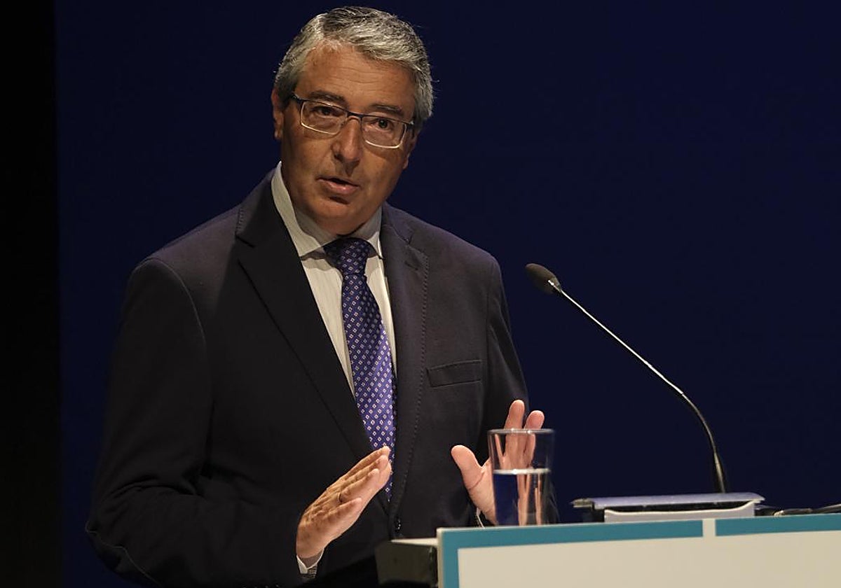 Francisco Salado, presidente de la Diputación de Málaga, en la apertura del Foro de ABC