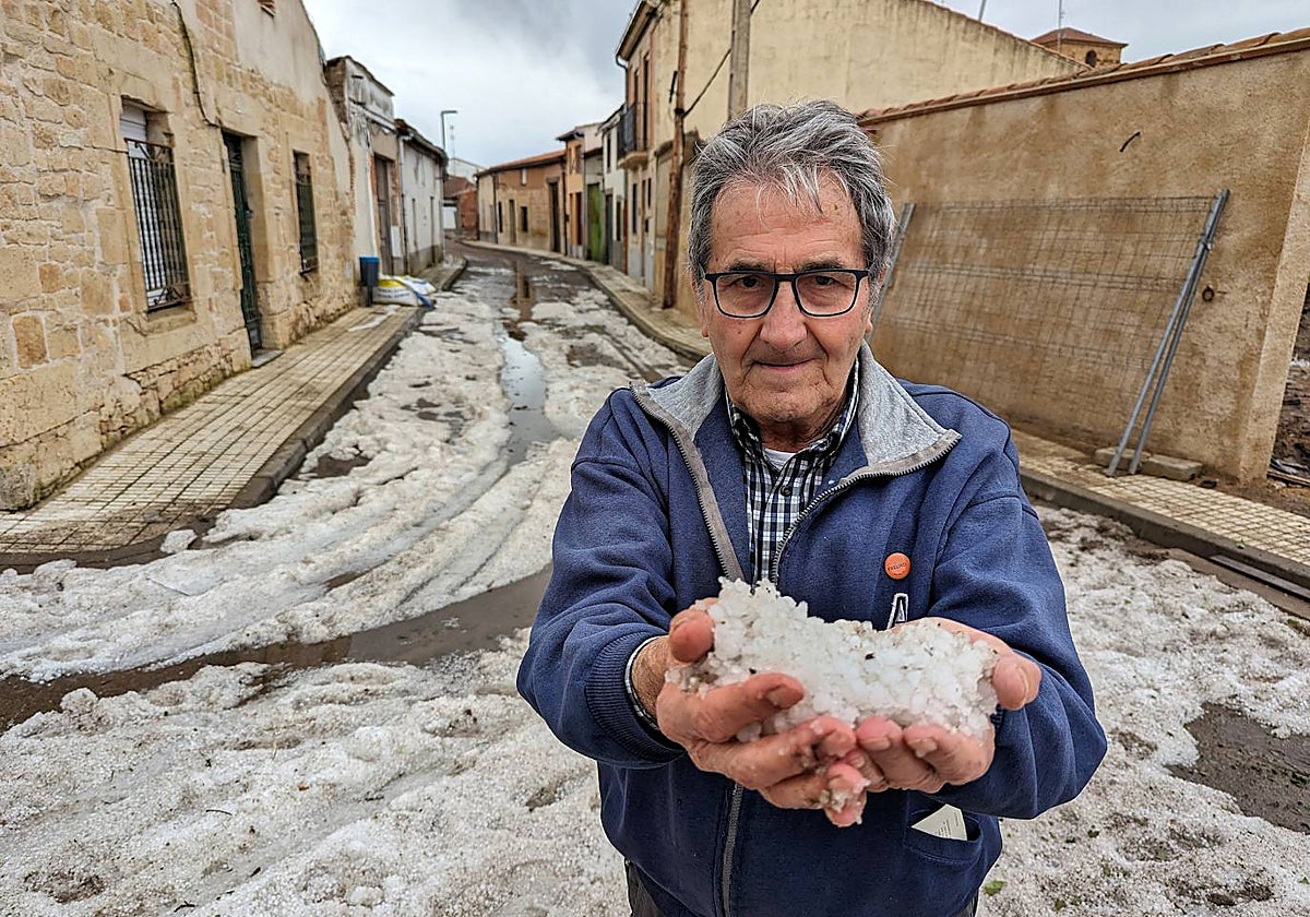 Fuerte tormenta con granizo en La Vellés (Salamanca), al comienzo de la primavera