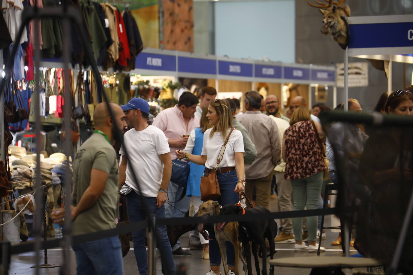 Fotos: el animado ambiente en Intercaza en Córdoba