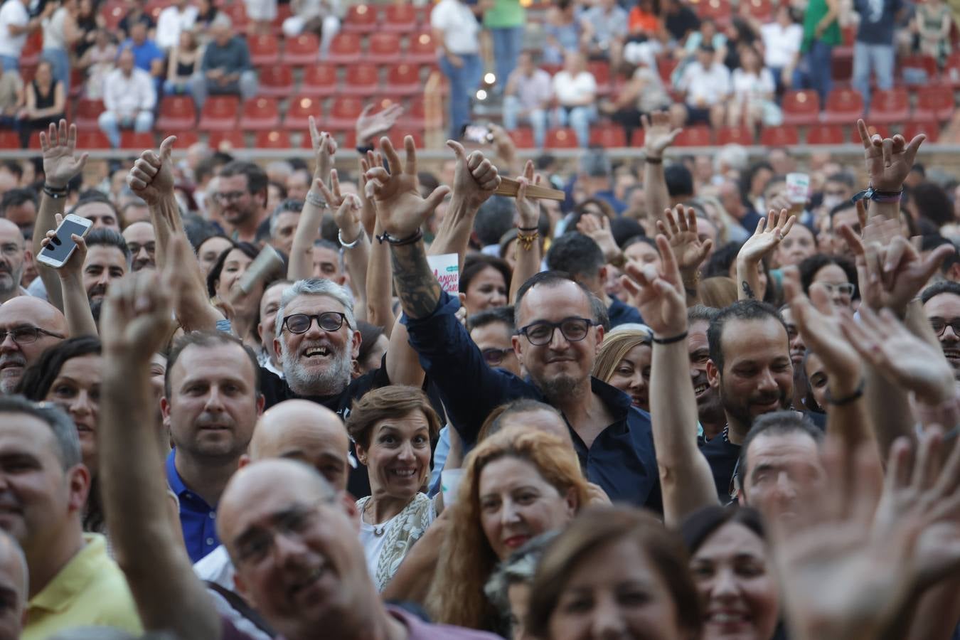 Manolo García enamora al público cordobés con un concierto único en imágenes