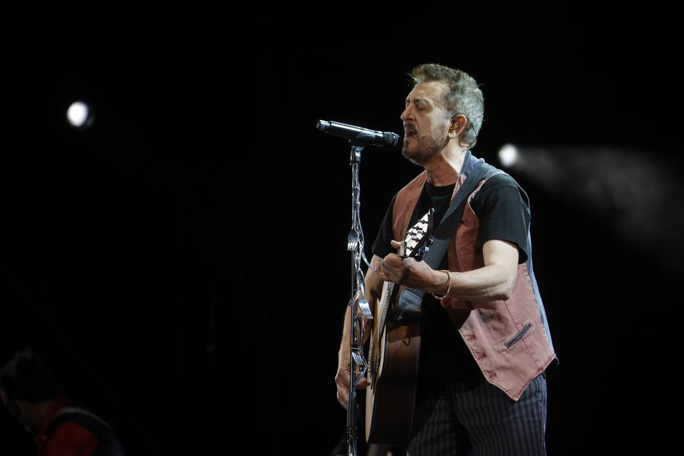 Manolo García enamora al público cordobés con un concierto único en imágenes