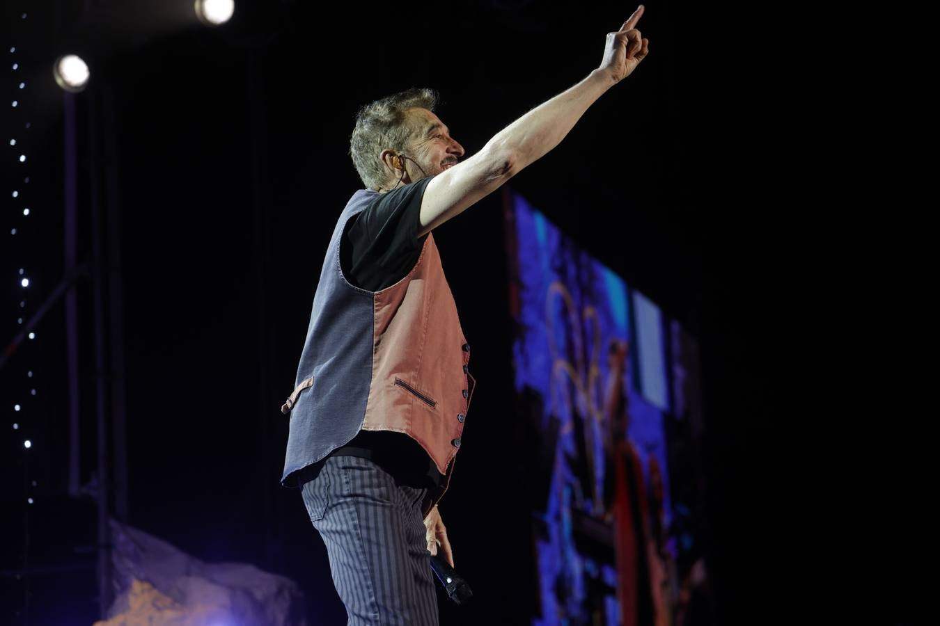 Manolo García enamora al público cordobés con un concierto único en imágenes