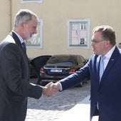 Felipe VI confirma que España mandará otra batería antiaérea a Estonia para hacer frente a la agresión de Rusia