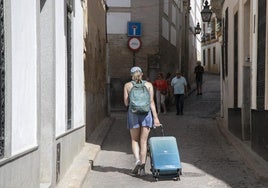 El impacto de los pisos turísticos en Córdoba: opinión de vecinos y comerciantes