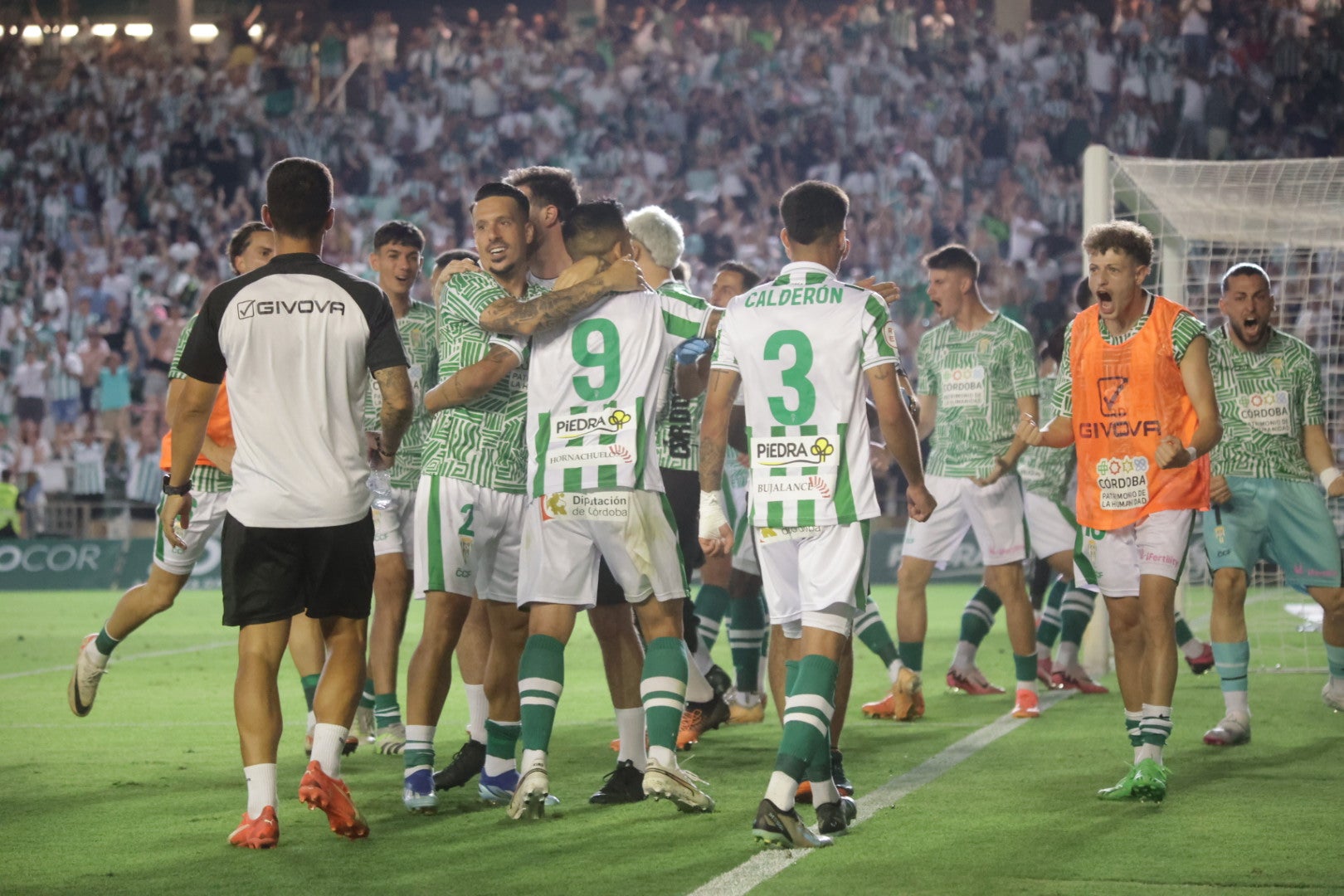 Las mejores imágenes de un ascenso para la historia del Córdoba CF