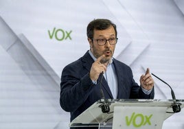 Vox denuncia las negociaciones del PP con el PSOE: «Podía haber votado a Sánchez y nos ahorrábamos la amnistía»