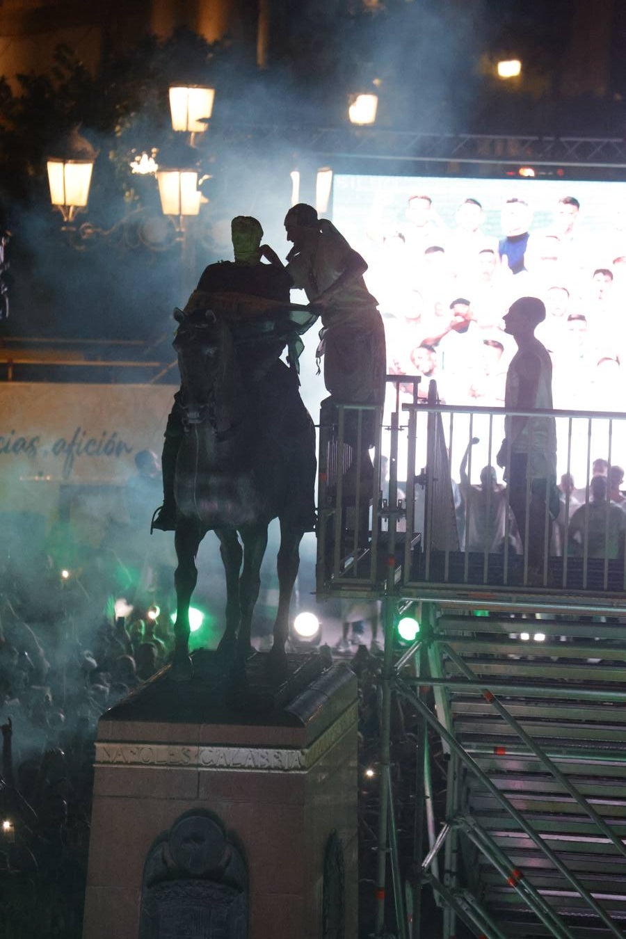 Baño de masas del Córdoba en Las Tendillas, en imágenes