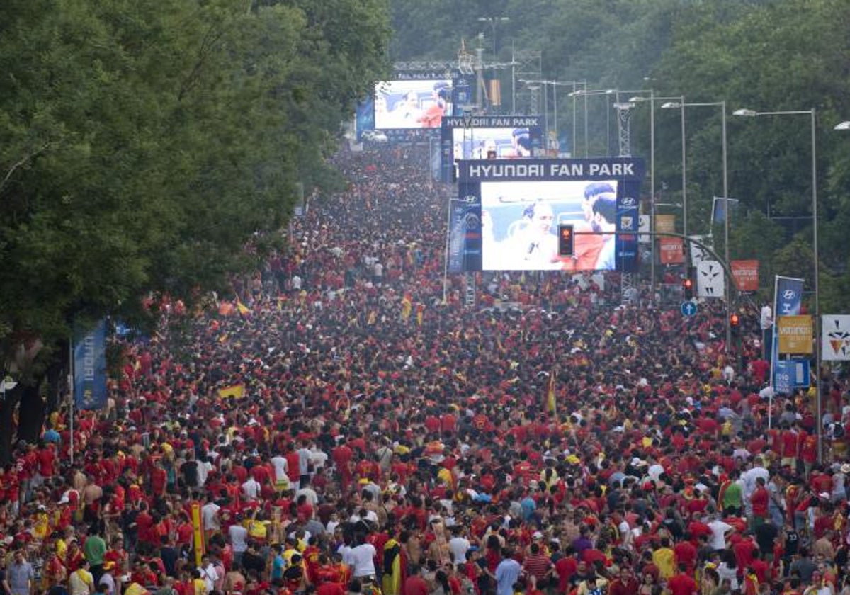 Pantallas gigantes desde Cibeles a Colón durante la final del Mundial de Sudáfrica de 2010