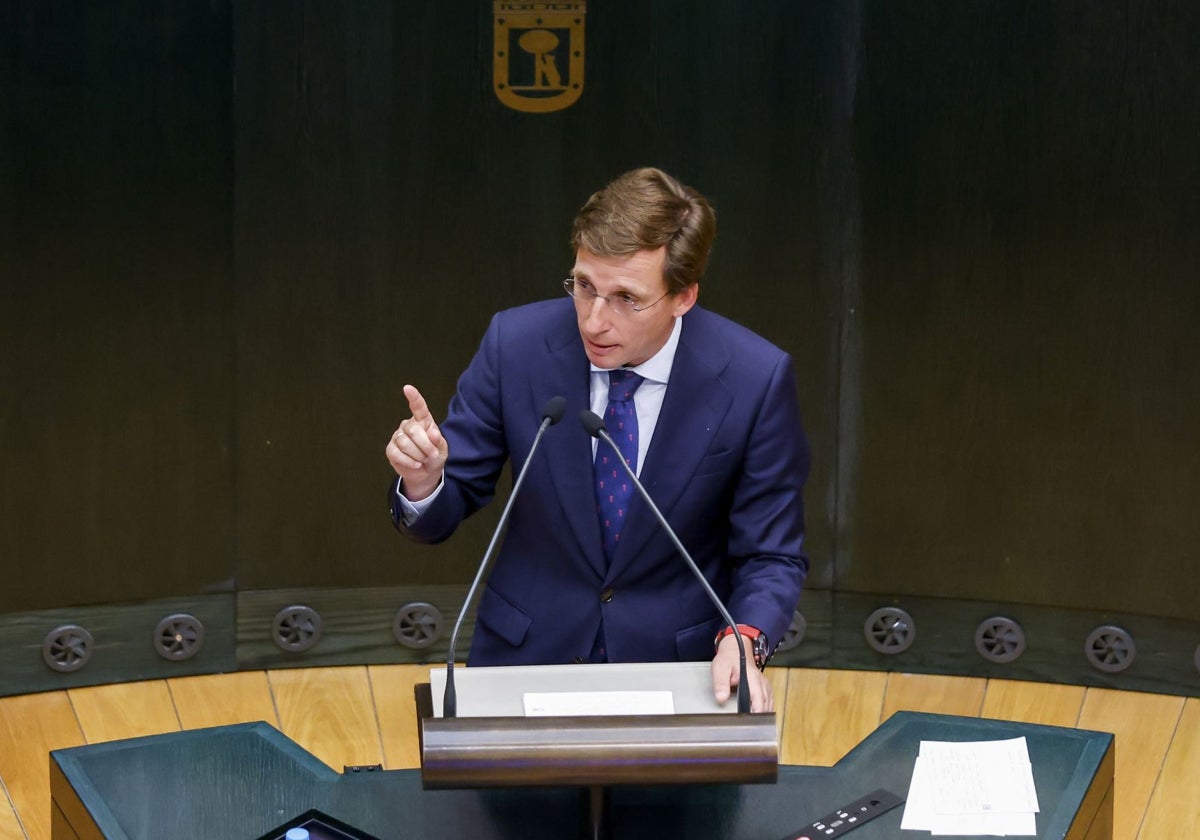El alcalde de Madrid, José Luis Martínez-Almeida, durante el Debate sobre el estado de la ciudad, este martes