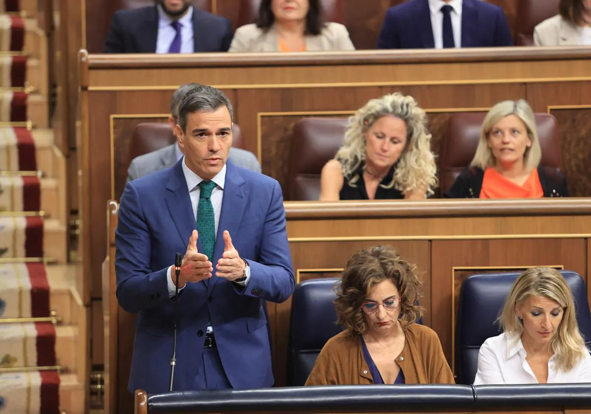 Pedro Sánchez durante la sesión de control al Gobierno.