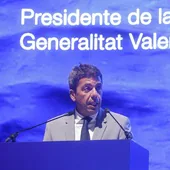 Entra en vigor la ley que acaba con la marginación del castellano en la Comunidad Valenciana