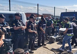 Llegan a Cádiz cuatro colombianos que hundieron el 'narcosubmarino' cargado de 'coca'