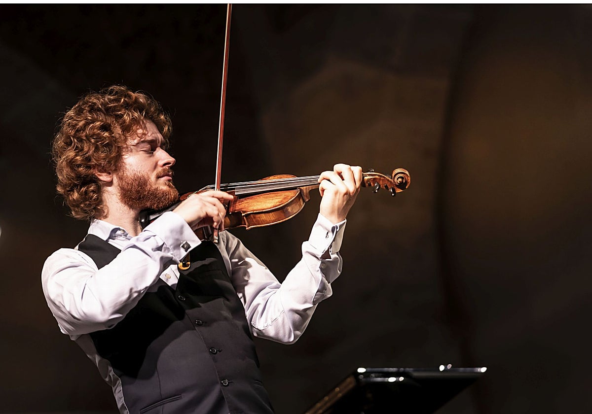 La Orquesta de Valencia vuelve al festival Serenates con un programa romántico de música francesa y Checa