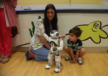 El robot que ayuda ya a una veintena de niños de Atención Temprana en San Juan de Dios