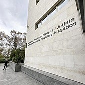 Una mujer se enfrenta a cárcel acusada de estafar 243.000 euros a su empresa con reservas de viajes y hoteles