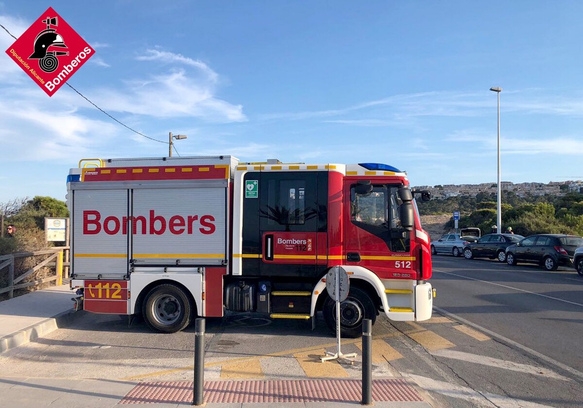 Imagen de archivo de un camión de bomberos de Alicante