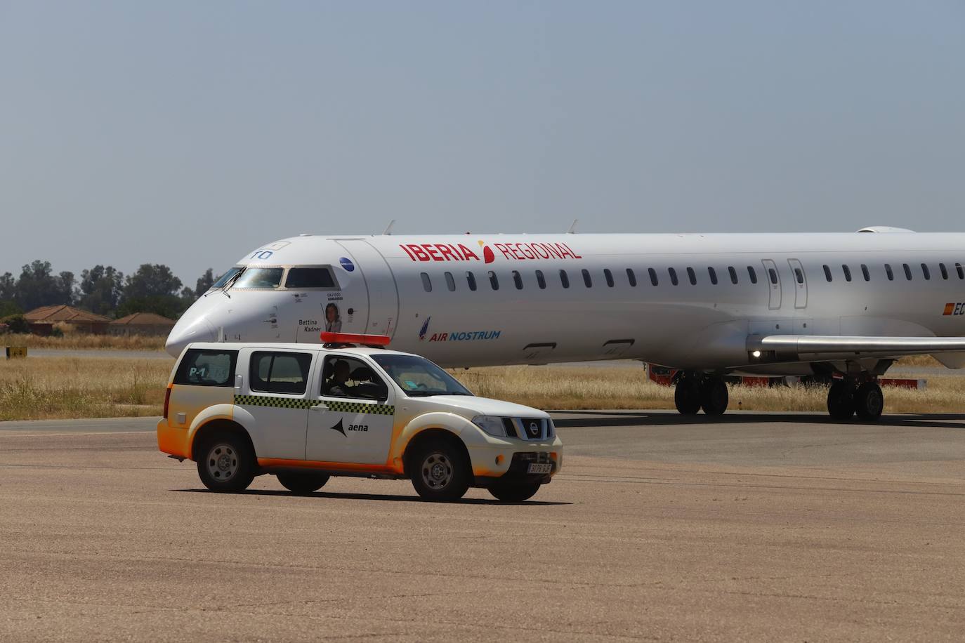 Fotos: la llegada del primer vuelo regular de Palma de Mallorca a Córdoba