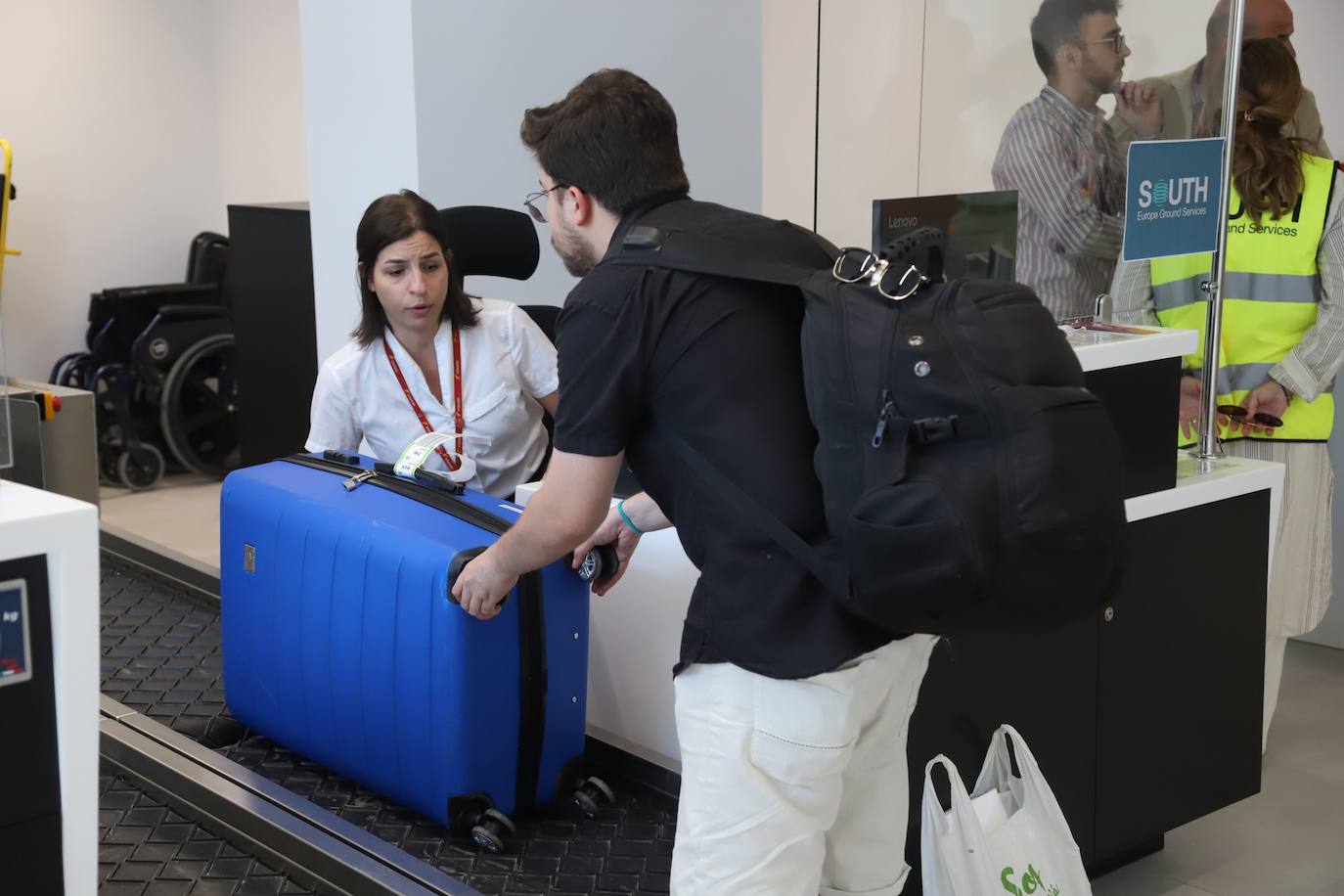 Fotos: la llegada del primer vuelo regular de Palma de Mallorca a Córdoba