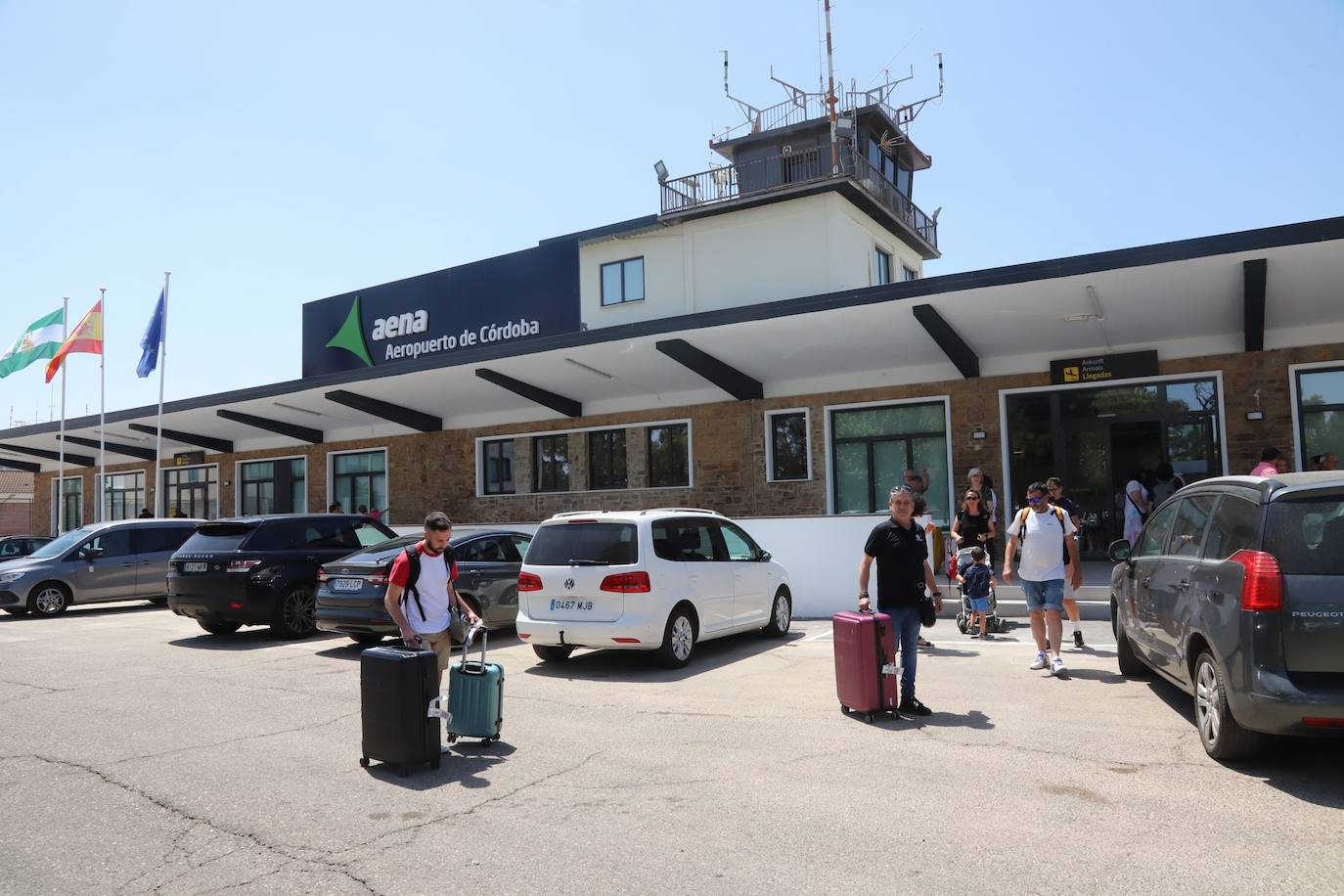 Fotos: la llegada del primer vuelo regular de Palma de Mallorca a Córdoba