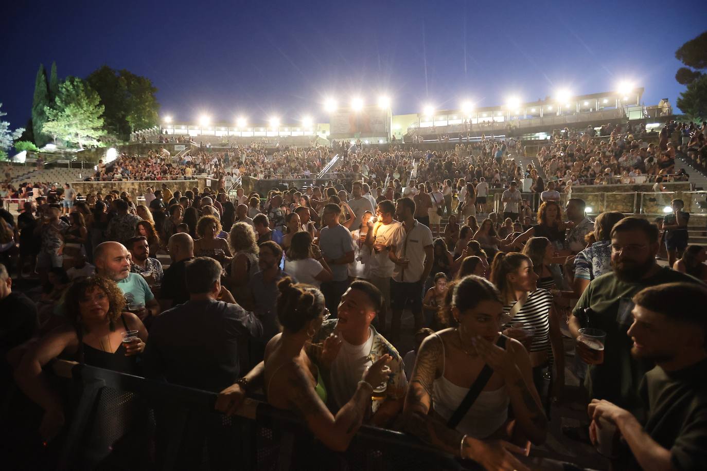 Fotos: El Kanka refresca con sus canciones en el Festival de la Guitarra la noche de Córdoba