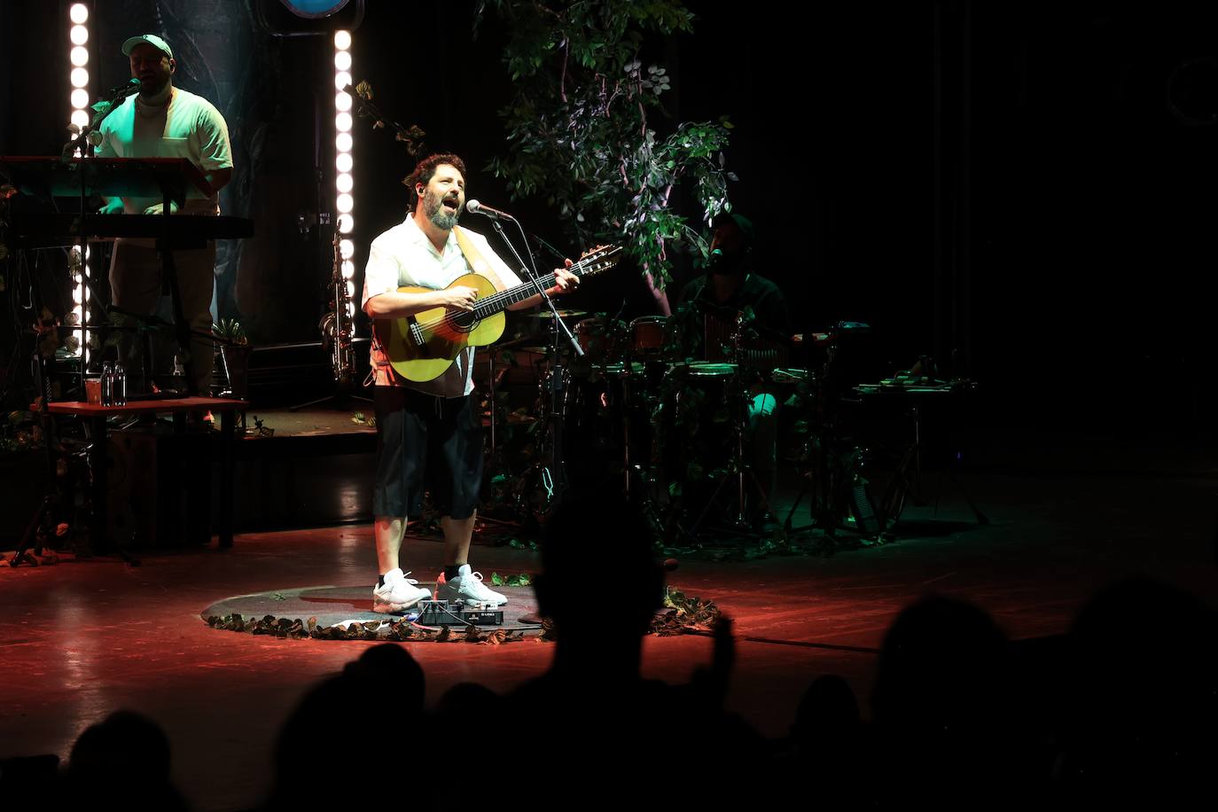 Fotos: El Kanka refresca con sus canciones en el Festival de la Guitarra la noche de Córdoba