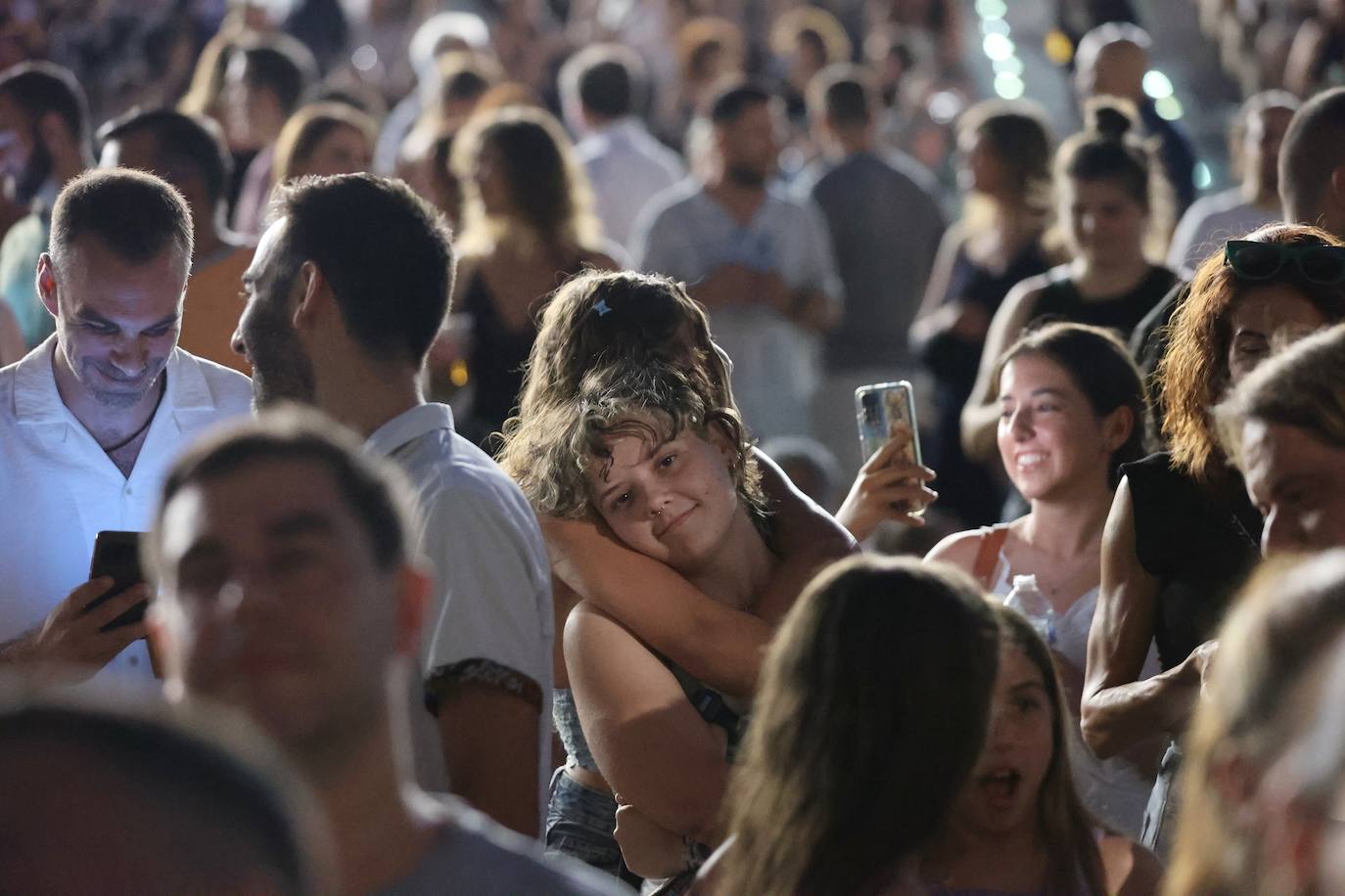 Fotos: El Kanka refresca con sus canciones en el Festival de la Guitarra la noche de Córdoba
