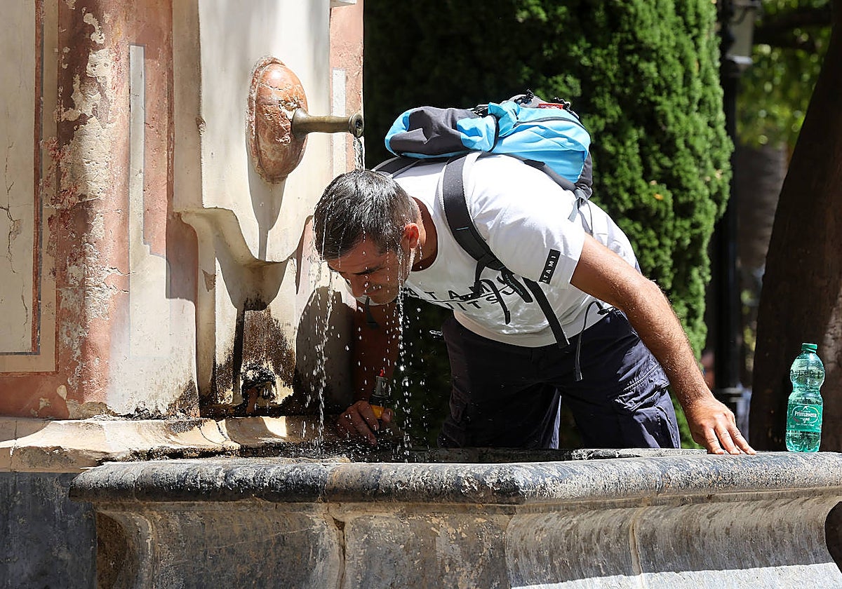 La primera ola de calor del verano en Córdoba, en imágenes