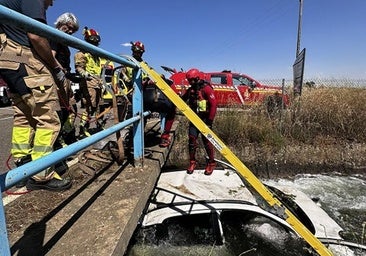 Dos rescatados de 95 y 65 años de un arroyo al que habían caído tras salirse de la carretera