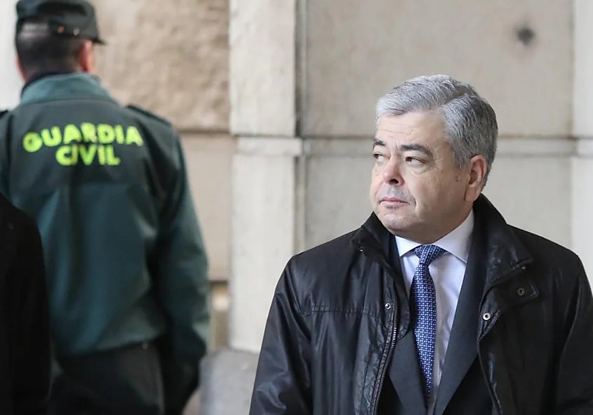 El exviceconsejero de Empleo Agustín Barberá en la Audiencia Provincial de Sevilla