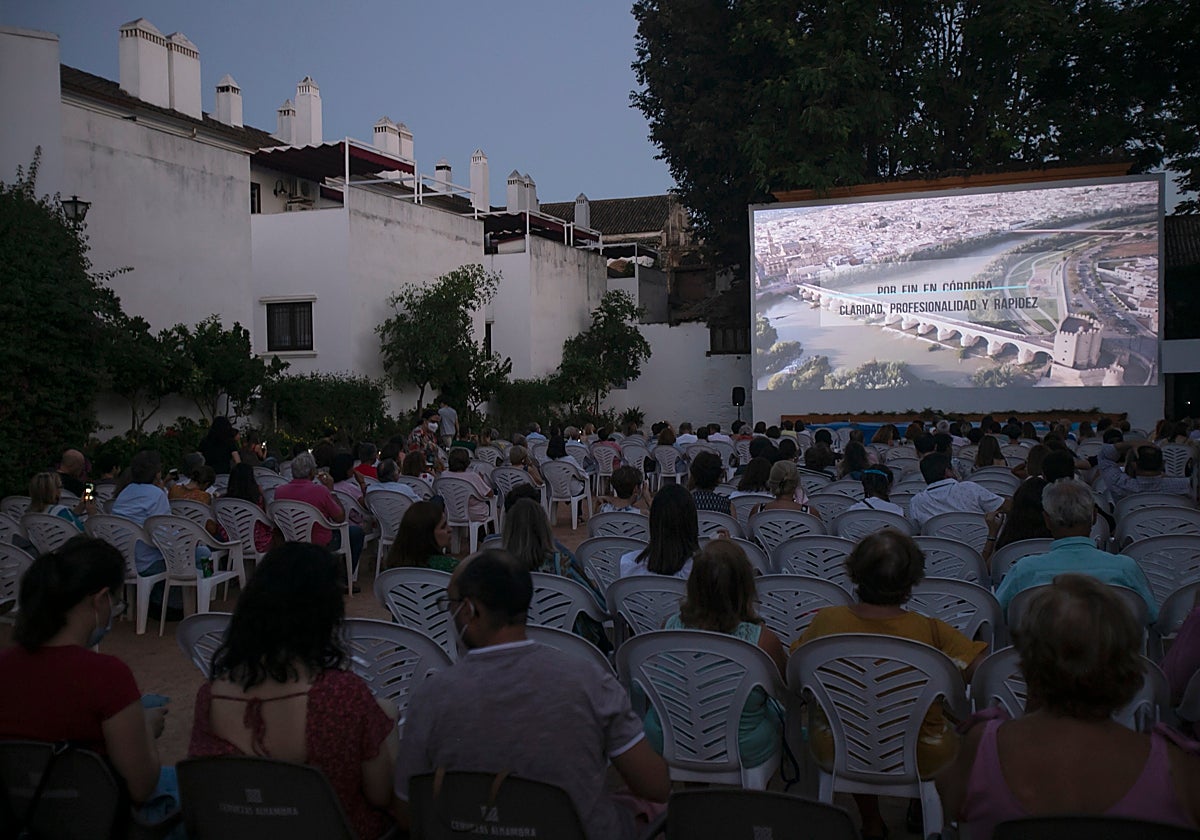 Imágenes del cine de verano Fuenseca